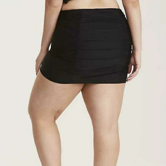NWT Torrid High Waist Ruched Swim Skirt - Picture 3 of 8